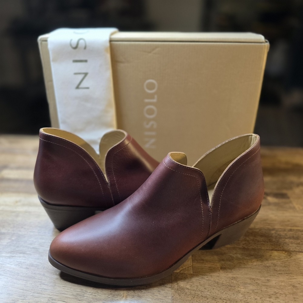 Nisolo Mia Everyday Boots Women Size 9 Auburn Leather Ankle Booties NIB